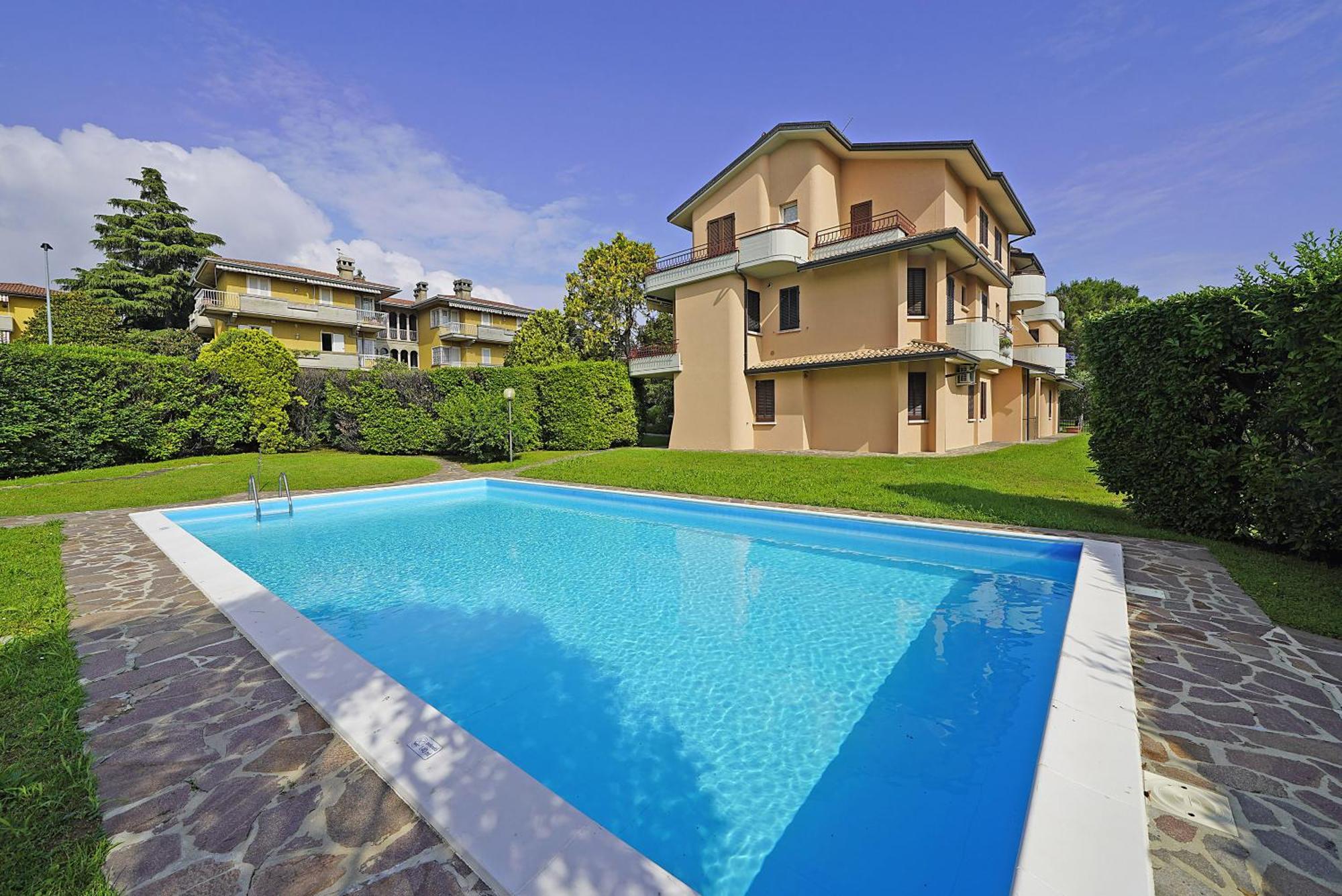 Borgo Del Grillo P2-9 By Wonderful Italy Apartment Sirmione Bagian luar foto