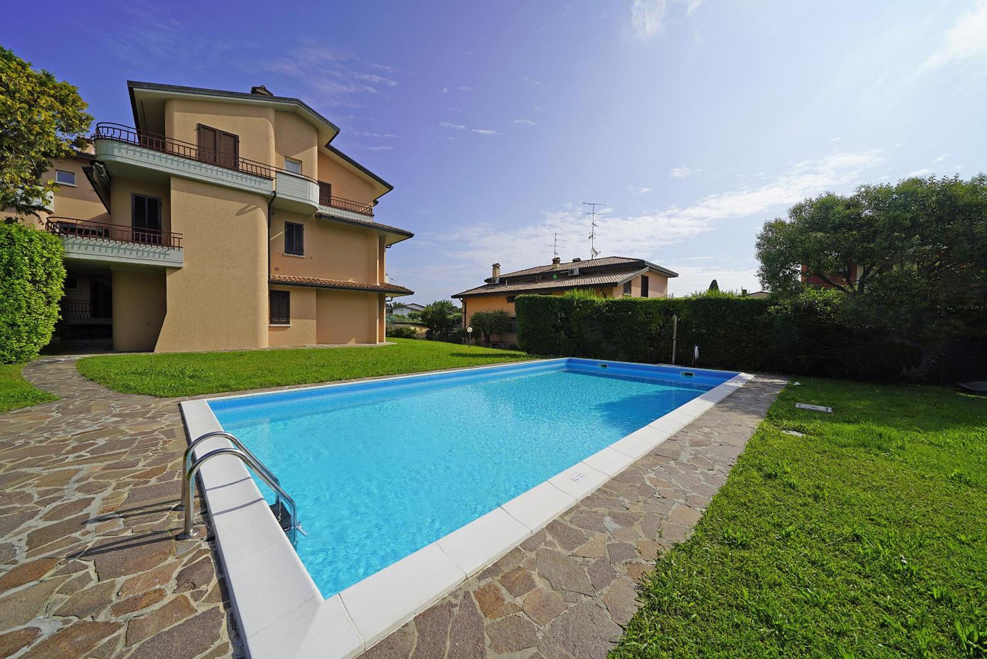 Borgo Del Grillo P2-9 By Wonderful Italy Apartment Sirmione Bagian luar foto